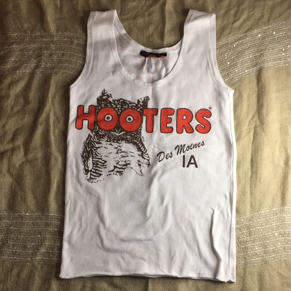 Hooters Girl Worn Uniform Tank from Des Moines IA Stretchy Size XSmall - Picture 1 of 5